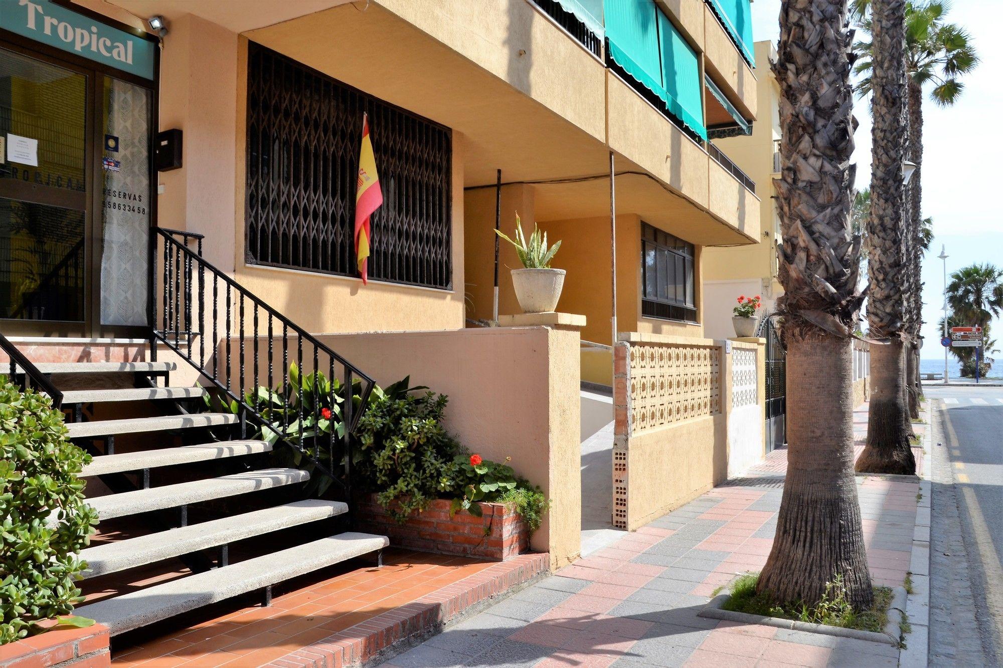 Hostal Tropical Almuñécar المظهر الخارجي الصورة