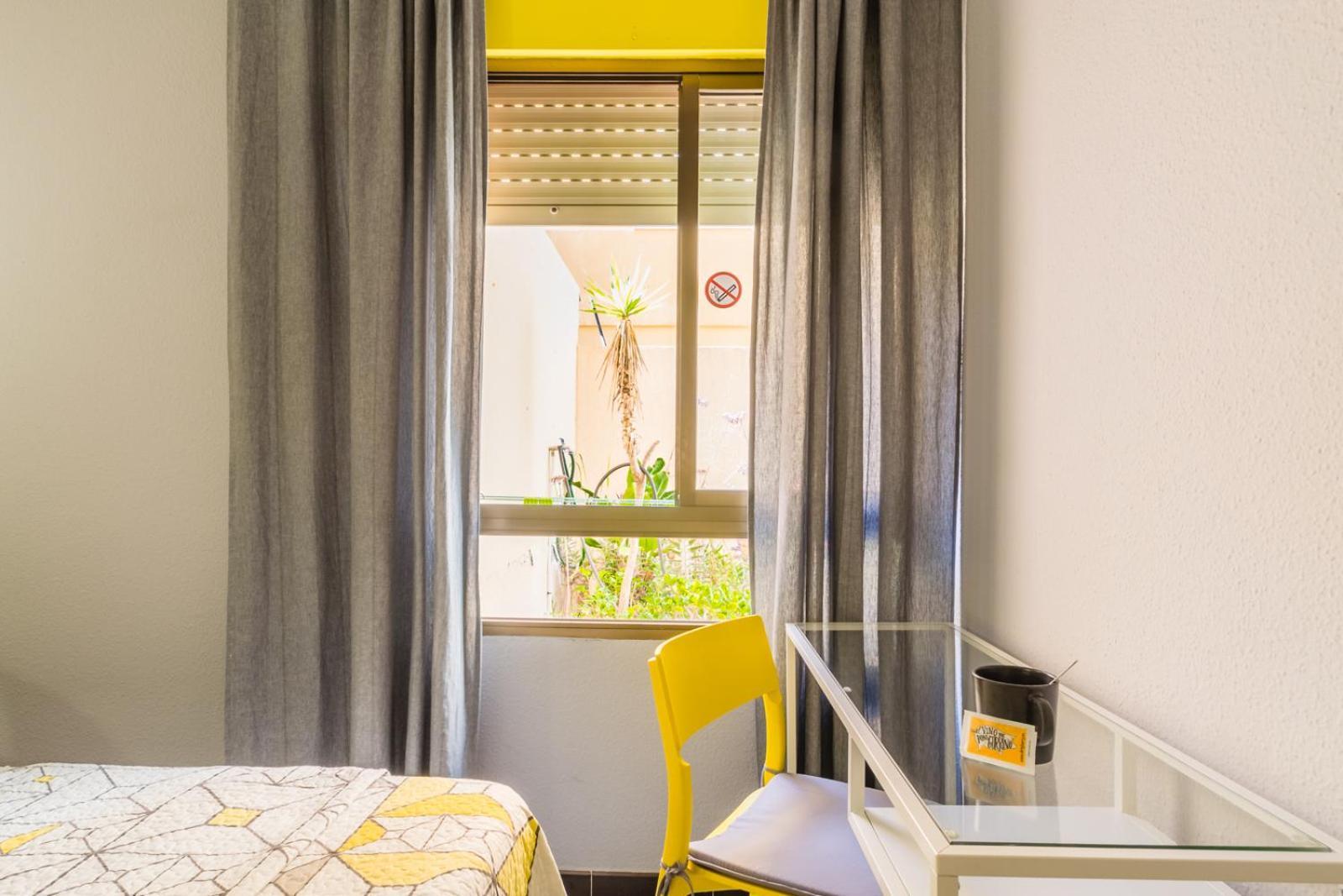 Hostal Tropical Almuñécar المظهر الخارجي الصورة